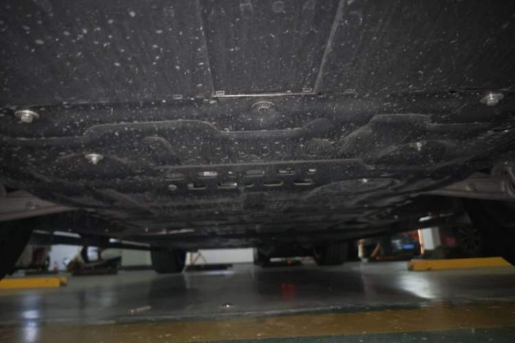 Used Hima AITO M9 2025 Extended-Range Ultra Version 52 kWh 6-Seater Chassis Front