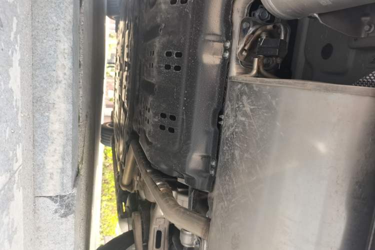 Used Hima AITO M9 2025 Extended-Range Ultra Version 52 kWh 6-Seater Chassis Rear