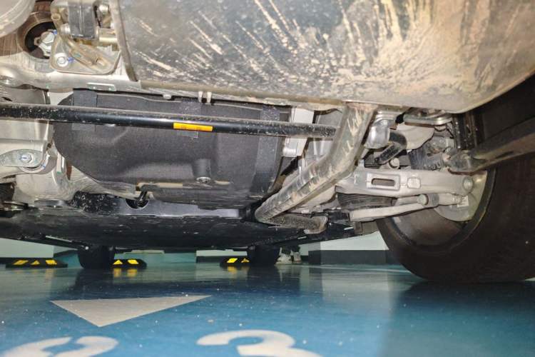 Used Hima AITO M9 2025 Extended-Range Ultra Version 52 kWh 5-Seater Edition Chassis Rear