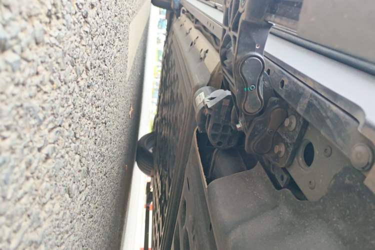 Used Hima AITO M9 2025 Extended-Range Max Version 52 kWh 6-Seater Edition Chassis Rear Left