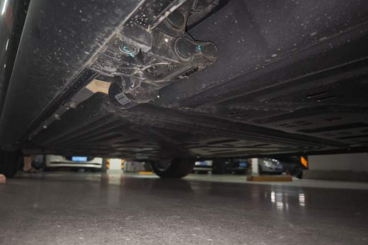 Used Hima AITO M9 2025 Extended-Range Ultra Version 52 kWh 6-Seater Chassis Rear Left