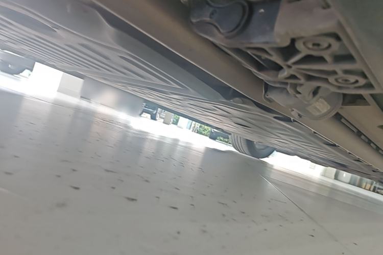 Used Hima AITO M9 2025 Extended-Range Ultra Version 52 kWh 6-Seater Chassis Rear Right