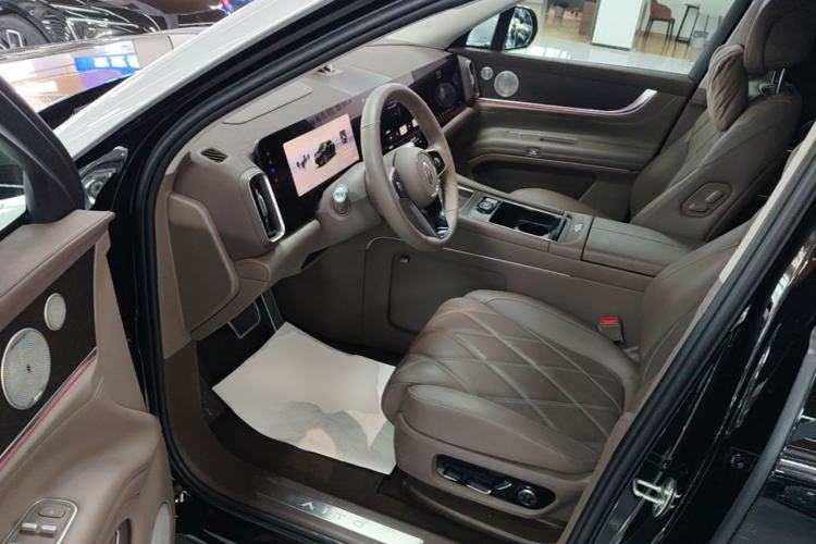 Used Hima AITO M9 2025 Extended-Range Ultra Version 52 kWh 6-Seater Driver Seat