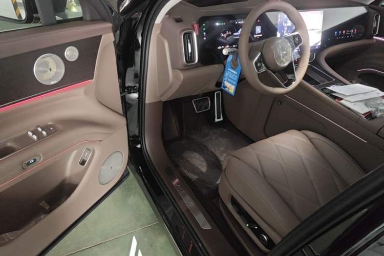 Used Hima AITO M9 2025 Extended-Range Ultra Version 52 kWh 5-Seater Edition Driver Seat