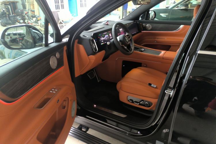 Used Hima AITO M9 2025 Model Range-Extended Ultra Edition 52kWh 6-seater (896-line LiDAR) Driver Seat