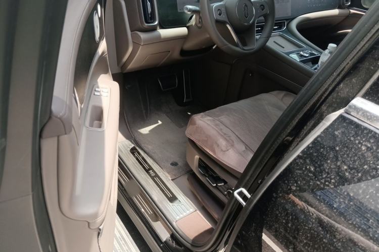 Used Hima AITO M9 2025 Extended-Range Ultra Version 52 kWh 5-Seater Edition Driver Seat