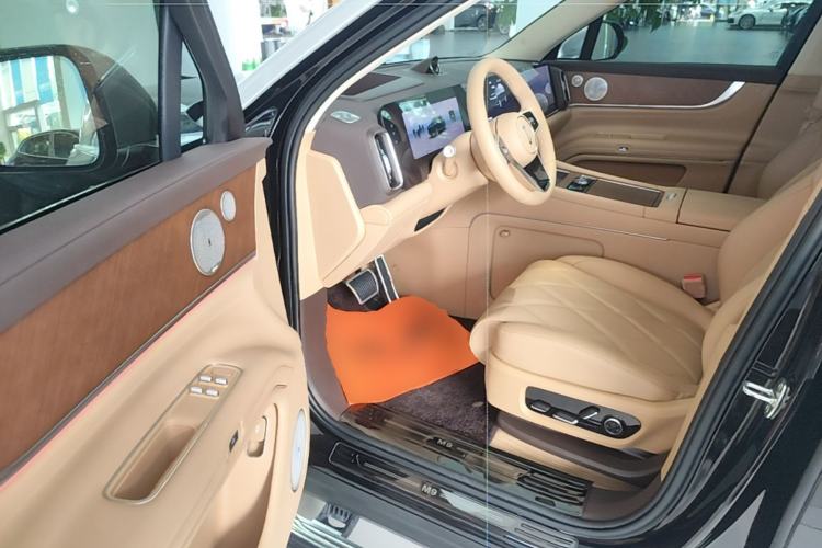 Used Hima AITO M9 2025 Extended-Range Ultra Version 52 kWh 6-Seater Driver Seat