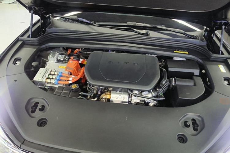 Used Hima AITO M9 2025 Extended-Range Ultra Version 52 kWh 6-Seater Engine Bay