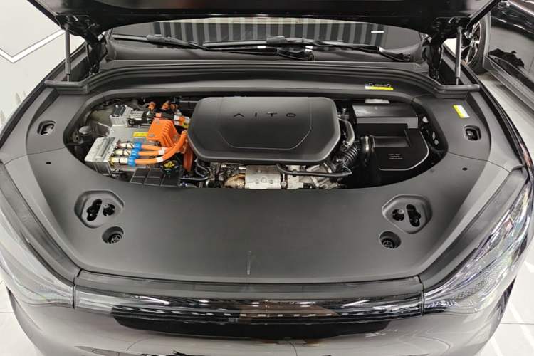 Used Hima AITO M9 2025 Extended-Range Ultra Version 52 kWh 6-Seater Engine Bay
