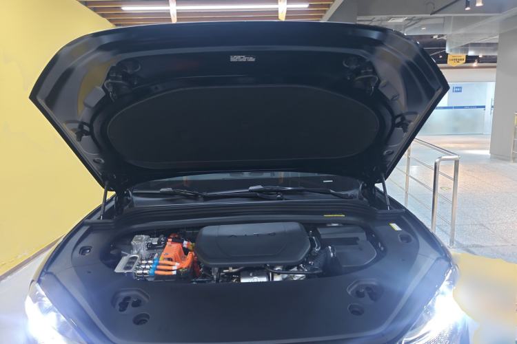 Used Hima AITO M9 2025 Extended-Range Ultra Version 52 kWh 6-Seater Engine Bay