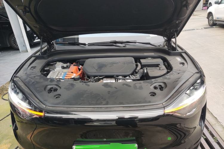 Used Hima AITO M9 2025 Extended-Range Ultra Version 52 kWh 6-Seater Engine Bay
