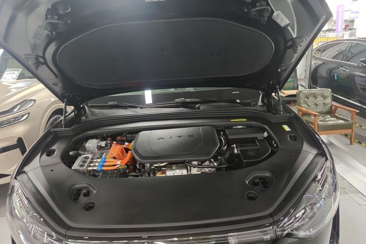 Used Hima AITO M9 2025 Extended-Range Ultra Version 52 kWh 6-Seater Engine Bay