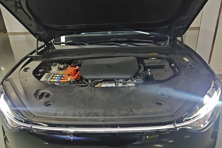 Used Hima AITO M9 2025 Extended-Range Ultra Version 52 kWh 6-Seater Engine Bay