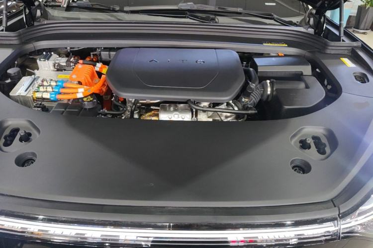 Used Hima AITO M9 2025 Extended-Range Ultra Version 52 kWh 5-Seater Edition Engine Bay