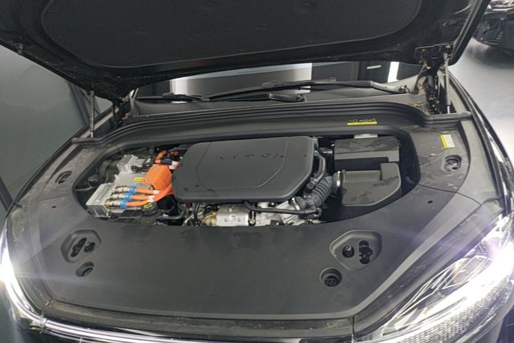 Used Hima AITO M9 2025 Extended-Range Ultra Version 52 kWh 6-Seater Engine Bay