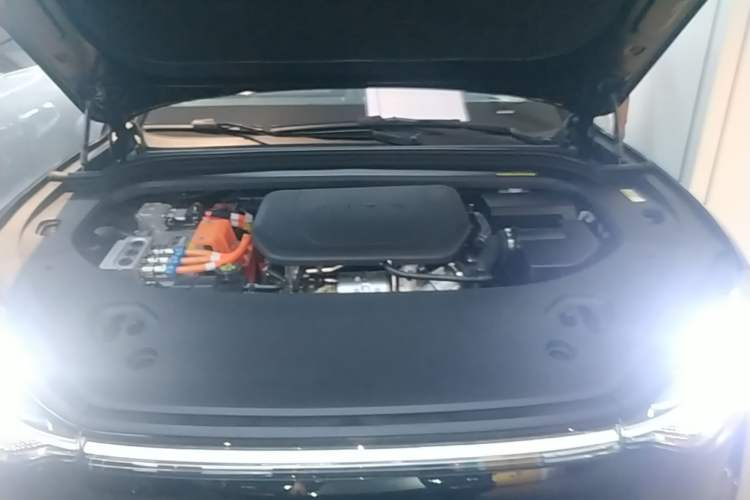 Used Hima AITO M9 2025 Extended-Range Ultra Version 52 kWh 5-Seater Edition Engine Bay
