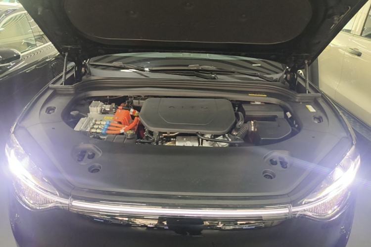 Used Hima AITO M9 2025 Extended-Range Ultra Version 52 kWh 6-Seater Engine Bay