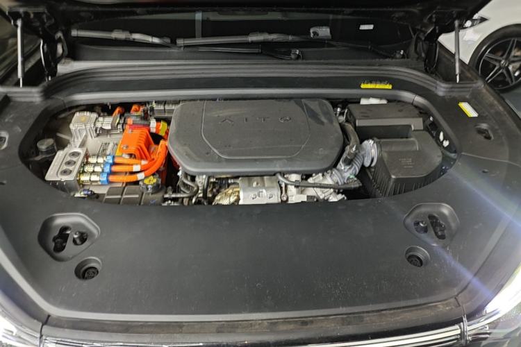 Used Hima AITO M9 2025 Extended-Range Max Version 52 kWh 6-Seater Edition Engine Bay