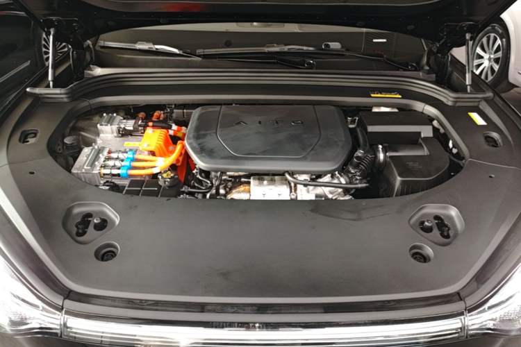 Used Hima AITO M9 2025 Extended-Range Ultra Version 52 kWh 6-Seater Engine Bay