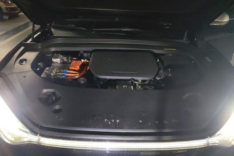 Used Hima AITO M9 2025 Extended-Range Ultra Version 52 kWh 6-Seater Engine Bay
