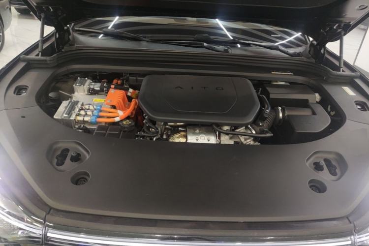 Used Hima AITO M9 2025 Extended-Range Ultra Version 52 kWh 6-Seater Engine Bay