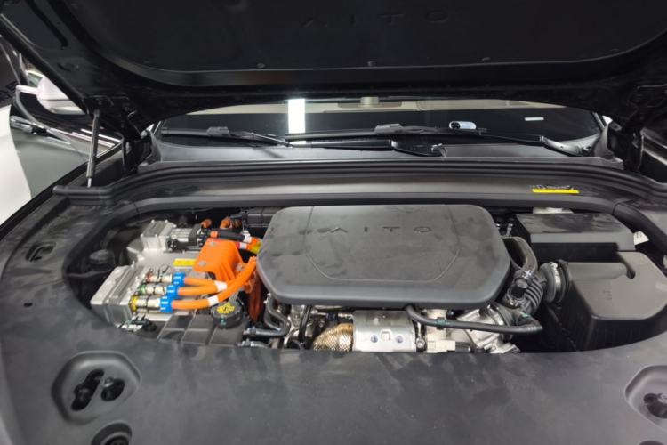 Used Hima AITO M9 2025 Extended-Range Ultra Version 52 kWh 6-Seater Engine Bay