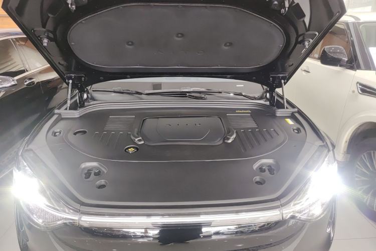 Used Hima AITO M9 2025 Extended-Range Ultra Version 52 kWh 6-Seater Engine Bay