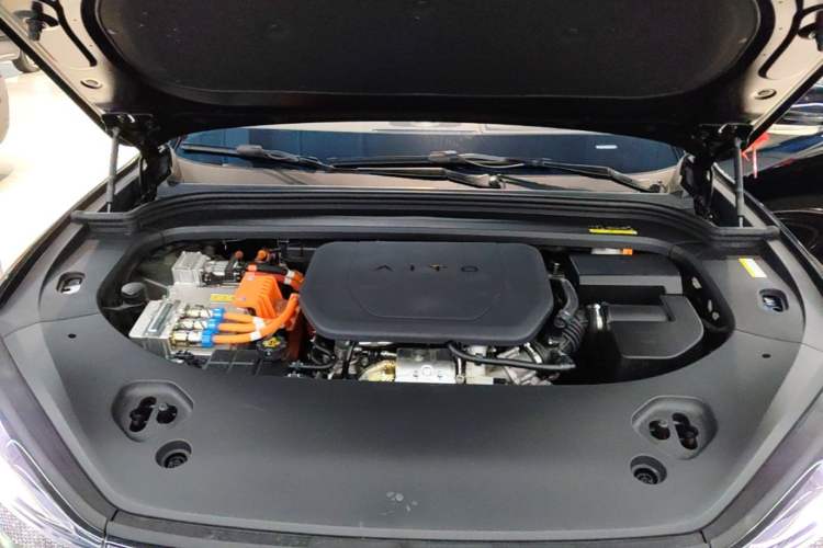 Used Hima AITO M9 2025 Extended-Range Ultra Version 52 kWh 6-Seater Engine Bay