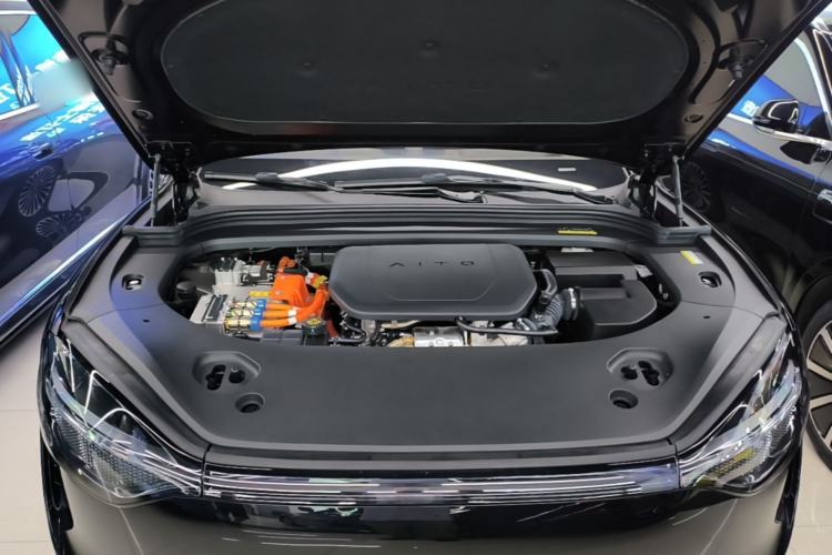 Used Hima AITO M9 2025 Extended-Range Ultra Version 52 kWh 6-Seater Engine Bay