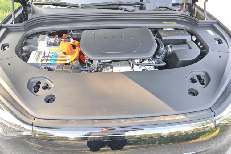Used Hima AITO M9 2025 Extended-Range Max Version 52 kWh 5-Seater Edition Engine Bay