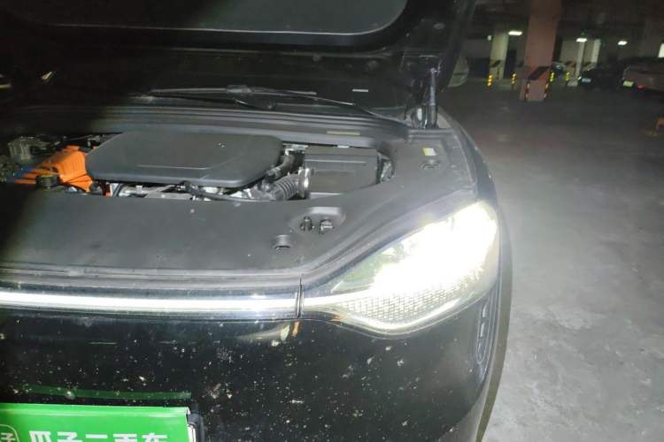 Used Hima AITO M9 2025 Extended-Range Ultra Version 52 kWh 6-Seater Engine Bay Left