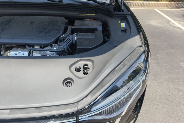 Used Hima AITO M9 2025 Extended-Range Ultra Version 52 kWh 6-Seater Engine Bay Left