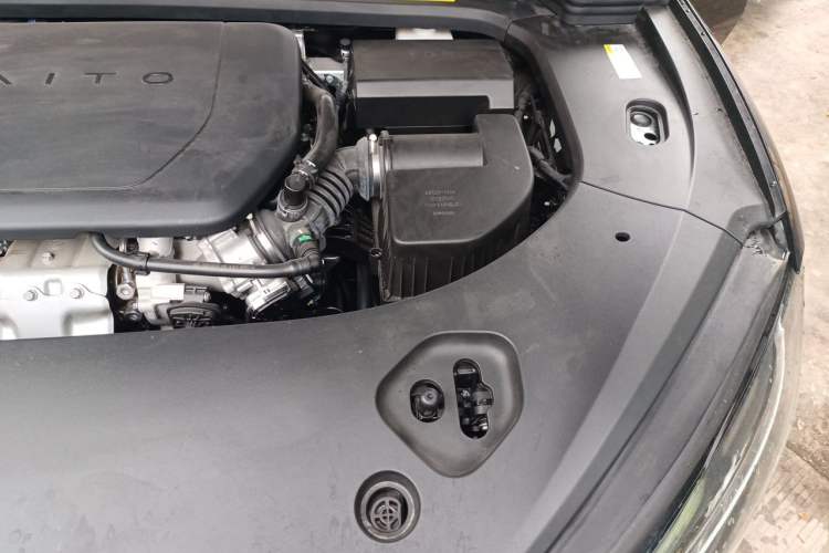 Used Hima AITO M9 2025 Extended-Range Ultra Version 52 kWh 6-Seater Engine Bay Left