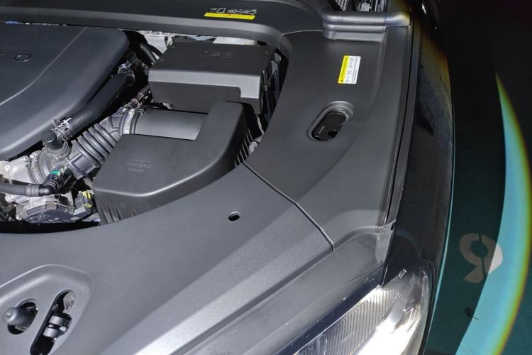 Used Hima AITO M9 2025 Extended-Range Ultra Version 52 kWh 6-Seater Engine Bay Left