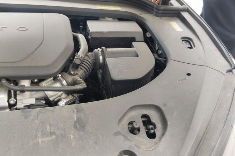 Used Hima AITO M9 2025 Extended-Range Ultra Version 52 kWh 6-Seater Engine Bay Left
