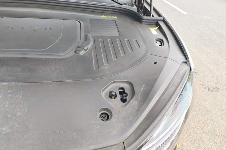 Used Hima AITO M9 2025 Extended-Range Max Version 52 kWh 6-Seater Edition Engine Bay Left