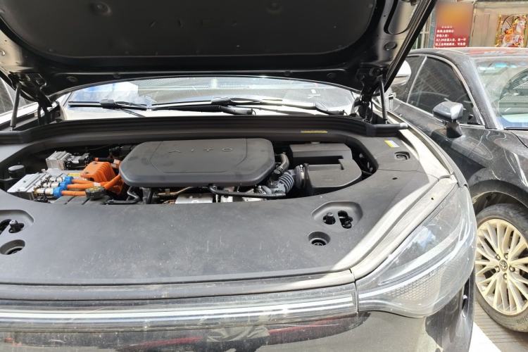 Used Hima AITO M9 2025 Extended-Range Max Version 52 kWh 5-Seater Edition Engine Bay Left