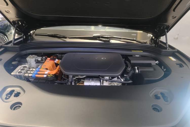 Used Hima AITO M9 2025 Extended-Range Ultra Version 52 kWh 5-Seater Edition Engine Bay