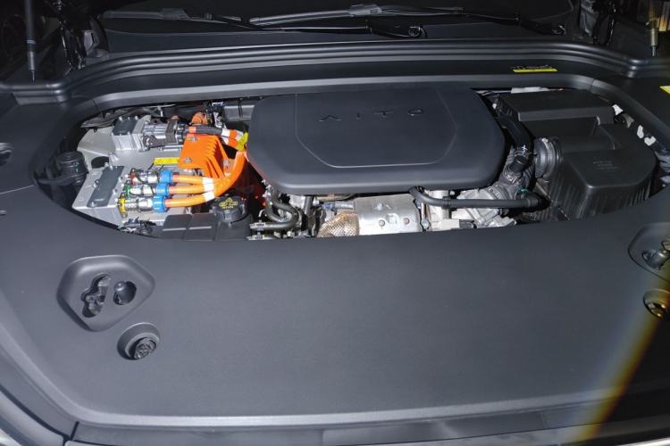 Used Hima AITO M9 2025 Extended-Range Ultra Version 52 kWh 6-Seater Engine Bay