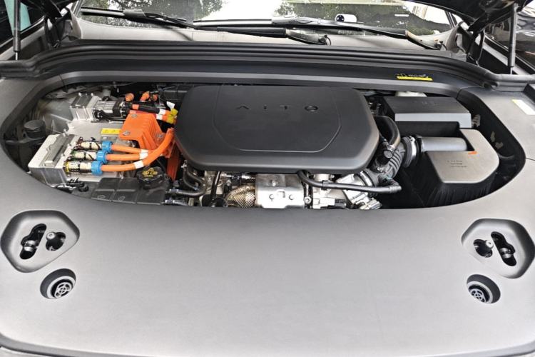 Used Hima AITO M9 2025 Extended-Range Ultra Version 52 kWh 6-Seater Engine Bay