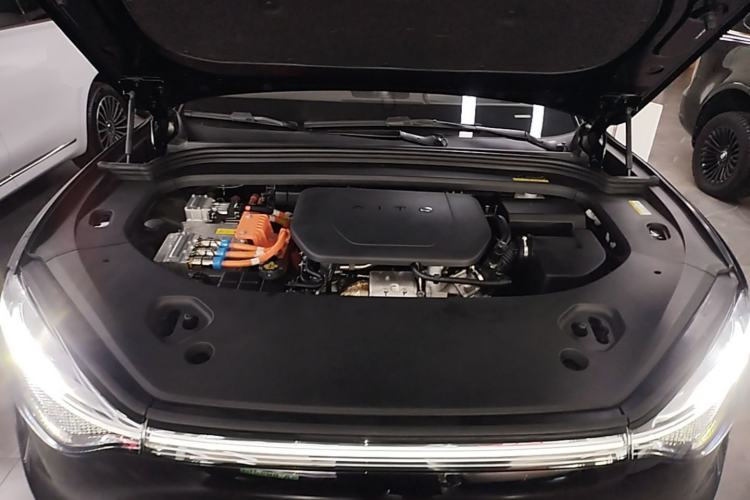 Used Hima AITO M9 2025 Extended-Range Ultra Version 52 kWh 6-Seater Engine Bay