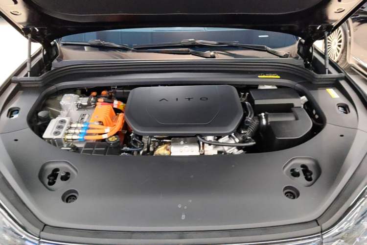Used Hima AITO M9 2025 Extended-Range Ultra Version 52 kWh 6-Seater Engine Bay