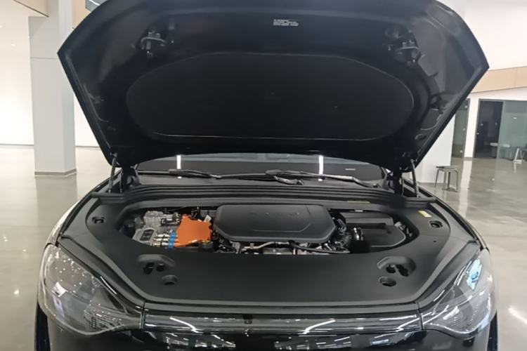 Used Hima AITO M9 2025 Extended-Range Ultra Version 52 kWh 6-Seater Engine Bay