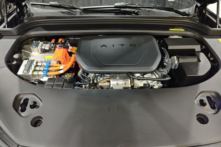 Used Hima AITO M9 2025 Extended-Range Ultra Version 52 kWh 6-Seater Engine Bay