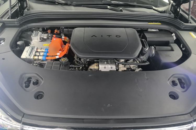 Used Hima AITO M9 2025 Extended-Range Ultra Version 52 kWh 6-Seater Engine Bay