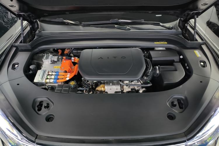 Used Hima AITO M9 2025 Extended-Range Ultra Version 52 kWh 6-Seater Engine Bay