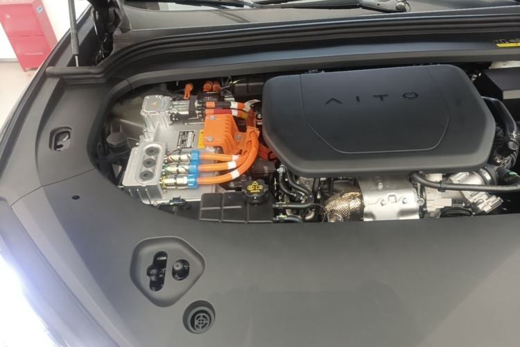 Used Hima AITO M9 2025 Extended-Range Ultra Version 52 kWh 6-Seater Engine Bay Right