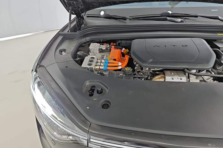 Used Hima AITO M9 2025 Extended-Range Ultra Version 52 kWh 6-Seater Engine Bay Right