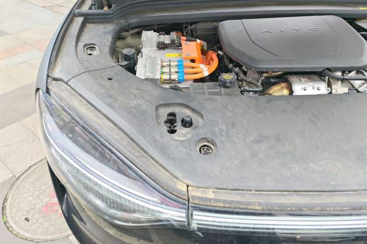 Used Hima AITO M9 2025 Extended-Range Ultra Version 52 kWh 6-Seater Engine Bay Right