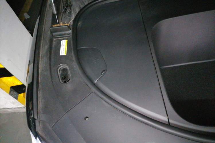 Used Hima AITO M9 2025 Pure Electric Ultra Version 100 kWh 6-Seater Model Engine Bay Right